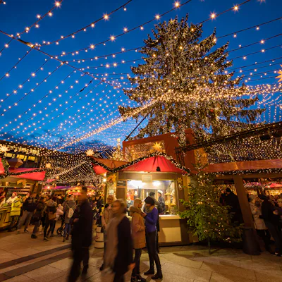 Førjulsstemning med elvecruise